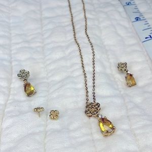 Gold necklace w/ yellow gemstone & matching earrings + 1 set of gold earrings